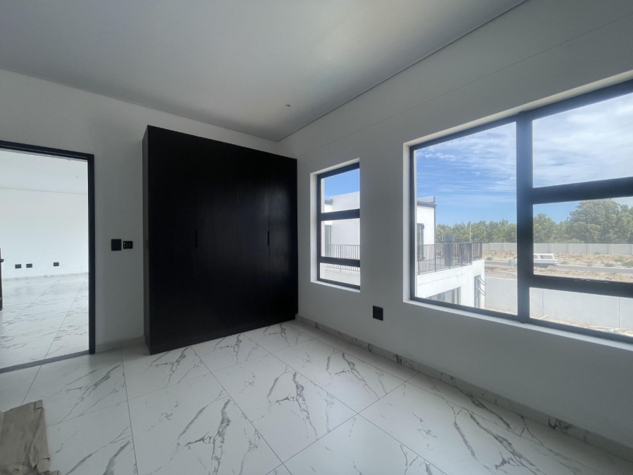 4 Bedroom Property for Sale in Sandown Western Cape